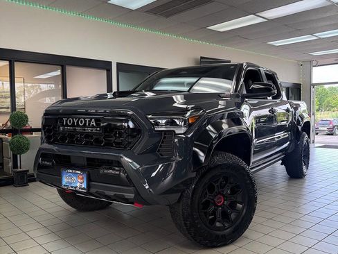 Used 2025 Toyota Tacoma TRD Pro AWD/4WD image 1