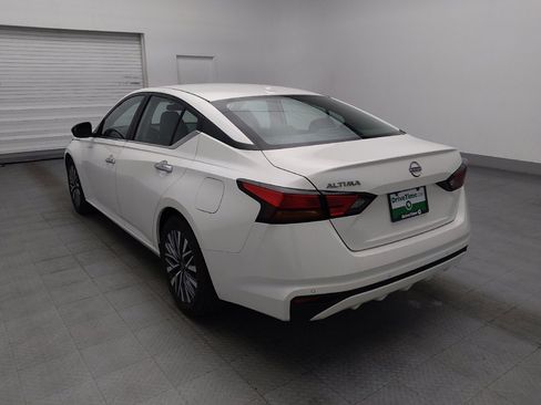 Used 2025 Nissan Altima 2.5 SV FWD image 5