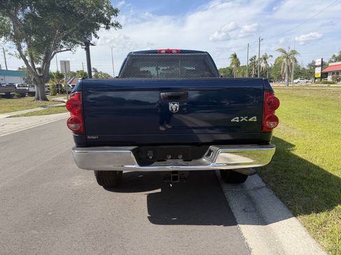 Used 2007 Dodge Ram 2500 Truck SLT image 3