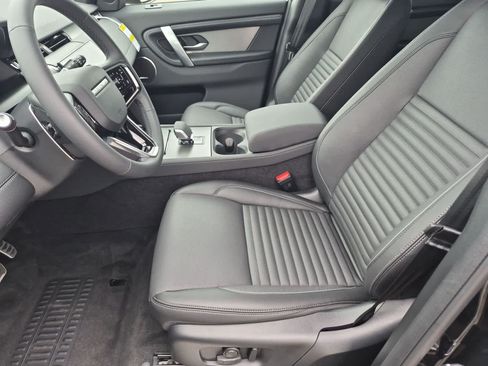 New 2026 Land Rover Discovery Sport Landmark AWD/4WD image 16