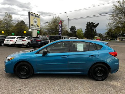 Used 2017 Subaru Impreza 2.0i AWD/4WD image 5
