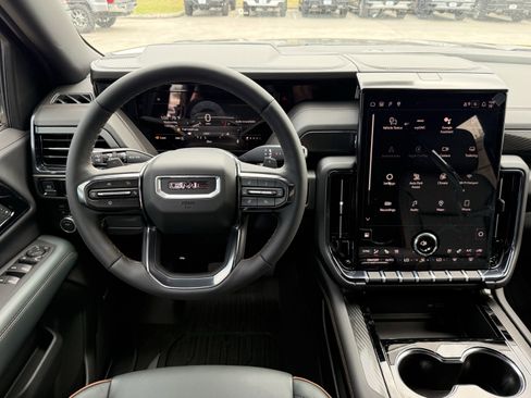 New 2026 GMC Yukon AT4 w/ AT4 Premium Package image 11