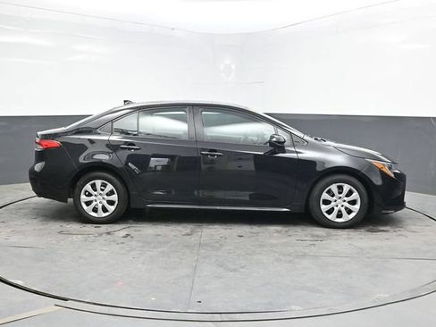 Used 2023 Toyota Corolla LE FWD image 8