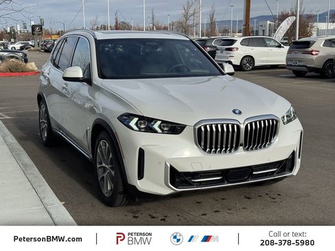New 2026 BMW X5 xDrive50e image 9