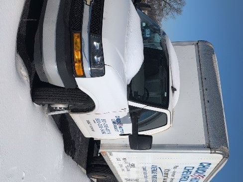 Used 2022 Chevrolet Express 3500 Work Van w/ Power Convenience Package image 2