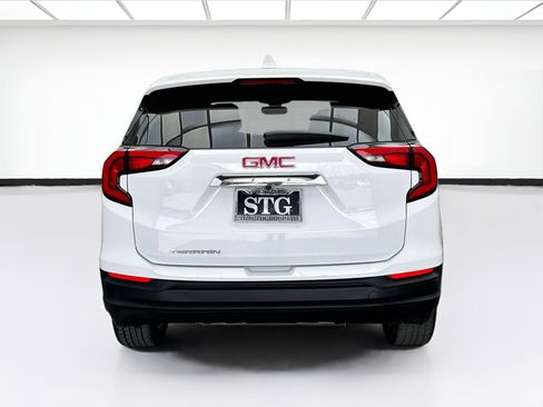 Used 2020 GMC Terrain SLE w/ LPO, Floor Liner Package FWD image 5