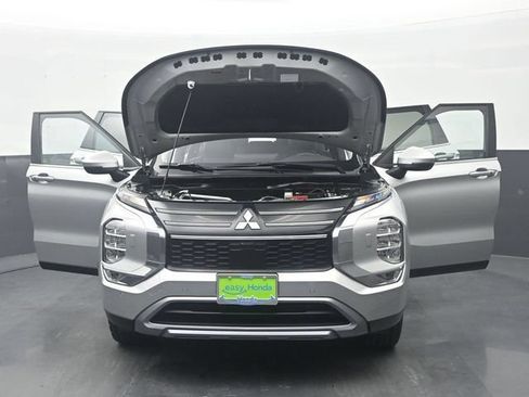Used 2025 Mitsubishi Outlander SE AWD/4WD image 36