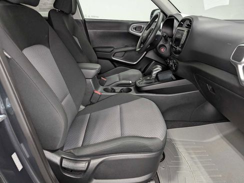 Certified 2023 Kia Soul LX image 39