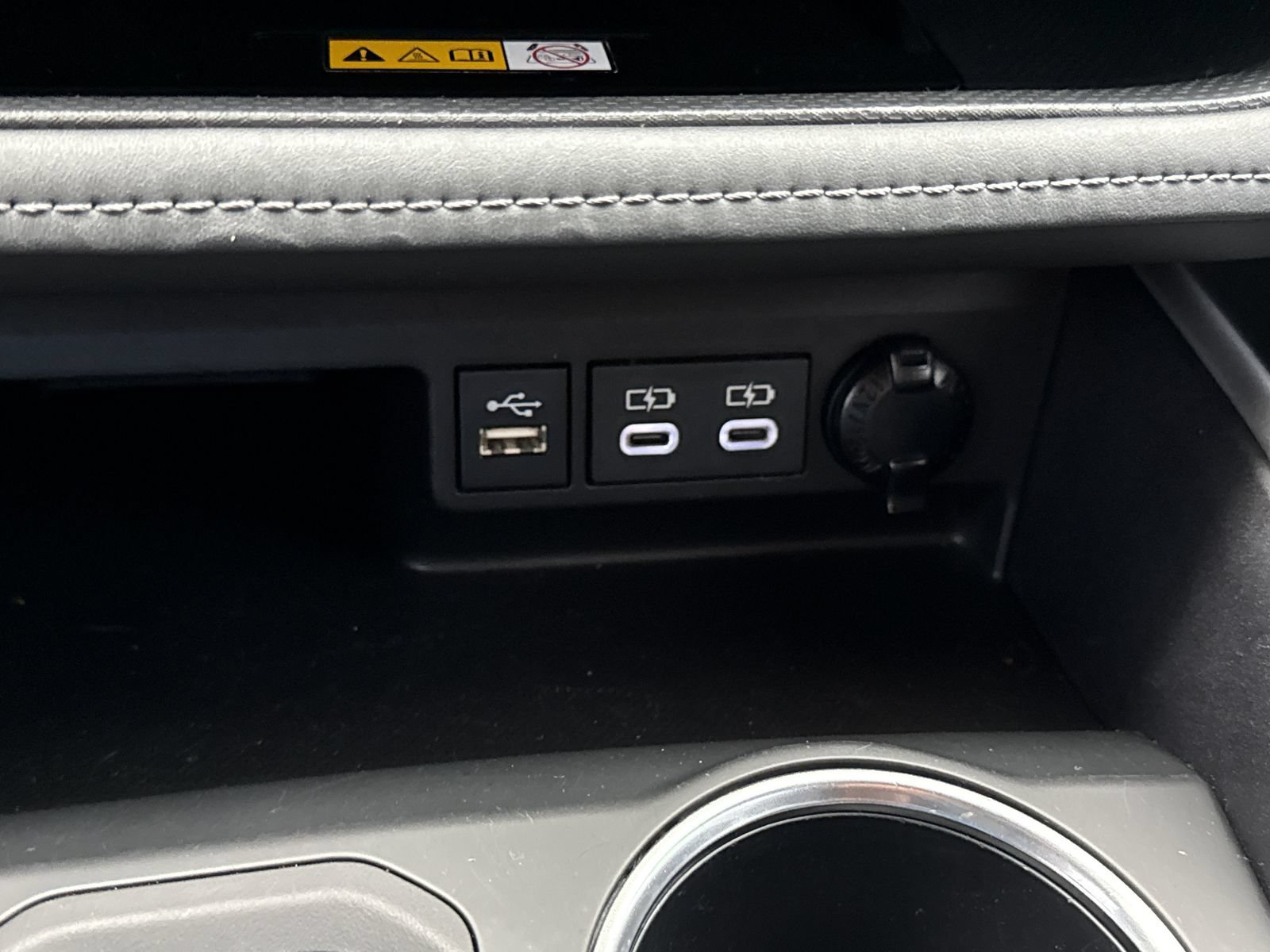Used 2023 Toyota Highlander XLE FWD image 30