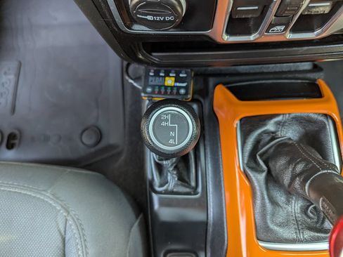 Used 2022 Jeep Gladiator Sport AWD/4WD image 24