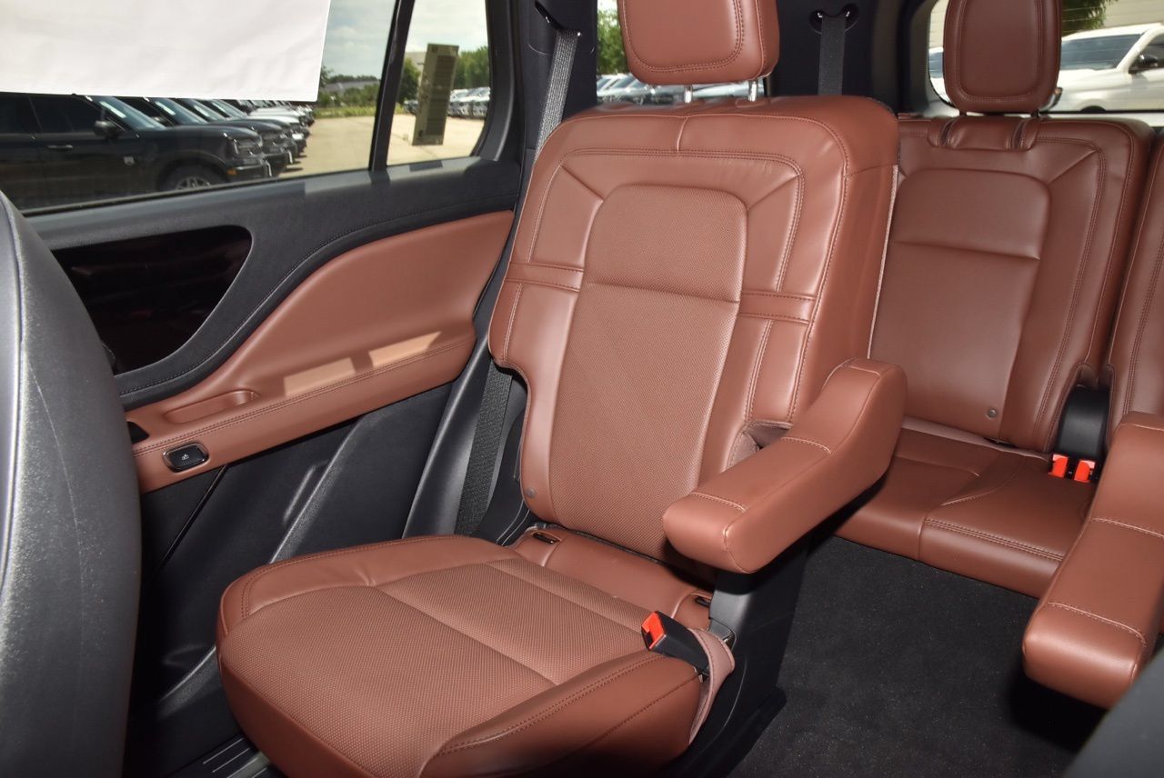 New 2026 Lincoln Aviator Reserve w/ Illumination Package AWD/4WD image 20