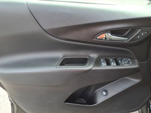 Used 2024 Chevrolet Equinox LT image 13