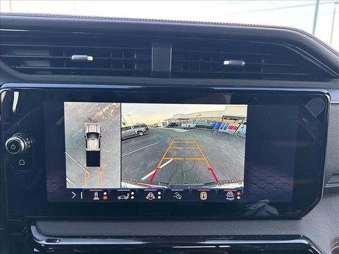 New 2026 GMC Sierra 2500 AT4 w/ AT4 Premium Plus Package AWD/4WD image 30
