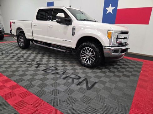 Used 2019 Ford F250 Lariat w/ Lariat Ultimate Package AWD/4WD image 14