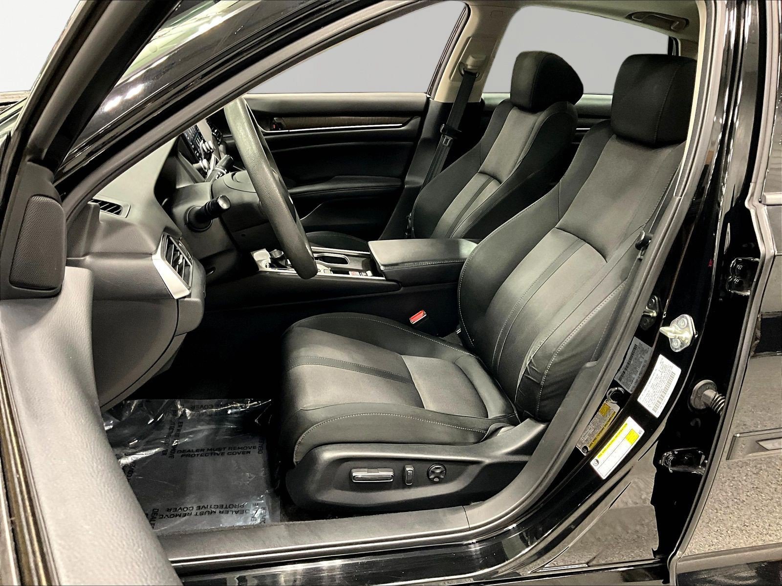 Used 2018 Honda Accord EX image 21