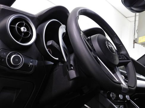 Used 2019 Alfa Romeo Stelvio Ti Sport AWD/4WD image 33