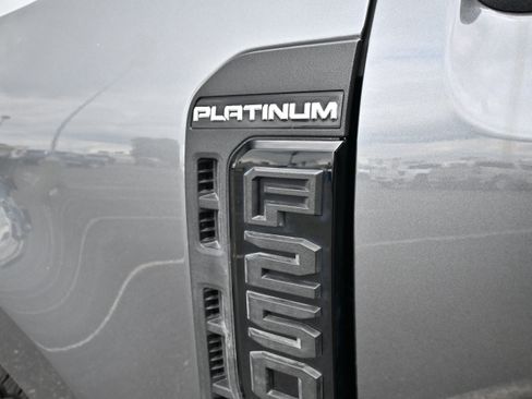 Used 2026 Ford F250 Platinum AWD/4WD image 15