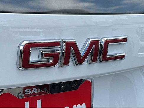 New 2026 GMC Yukon AT4 w/ AT4 Premium Plus Package AWD/4WD image 4
