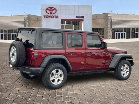 Used 2022 Jeep Wrangler Unlimited Sport image 7