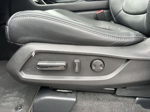 Certified 2025 Honda Pilot Touring image 35