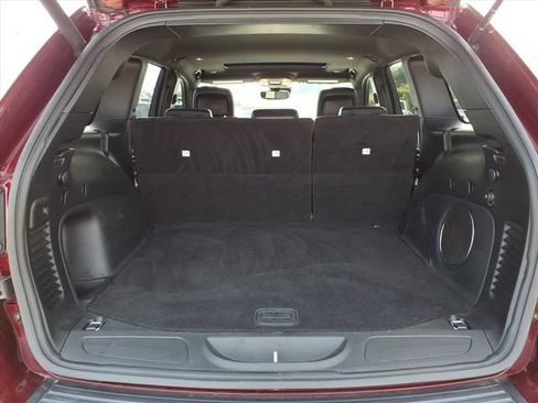 Used 2021 Jeep Grand Cherokee Laredo X AWD/4WD image 6