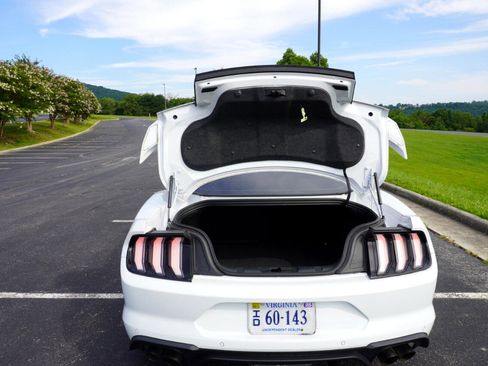 Used 2022 Ford Mustang GT Premium w/ Equipment Group 401A image 34