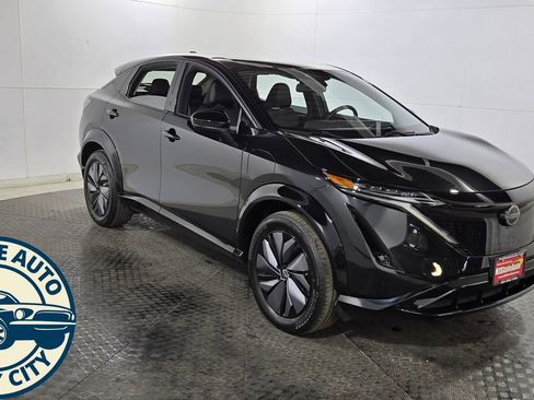 Used 2023 Nissan Ariya AWD image 1