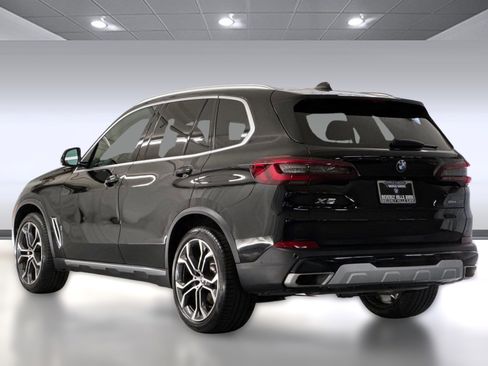 Used 2022 BMW X5 sDrive40i w/ Parking Assistance Package image 3