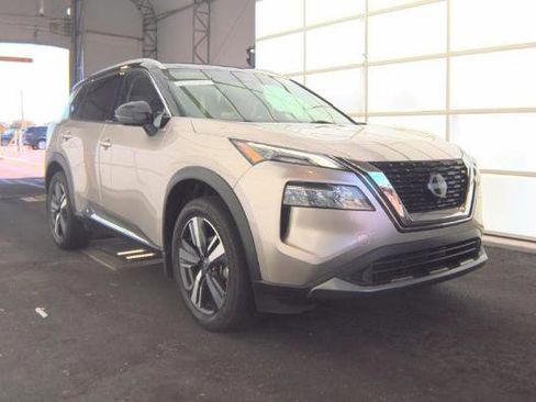 Used 2023 Nissan Rogue SL AWD/4WD image 4