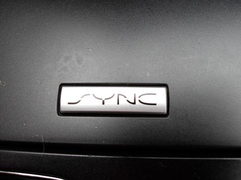 Used 2018 Ford Explorer Limited image 22