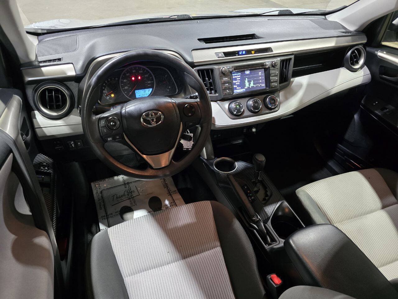 Used 2015 Toyota RAV4 LE AWD/4WD image 27