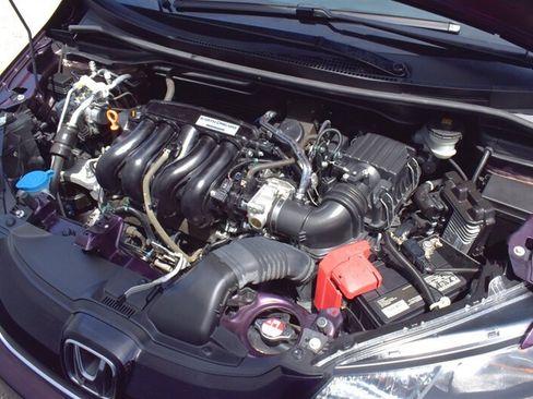 Used 2016 Honda Fit EX image 32