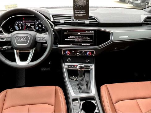 New 2025 Audi Q3 2.0T Premium w/ Convenience Package image 5