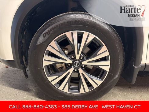 Certified 2023 Nissan Rogue SV image 40