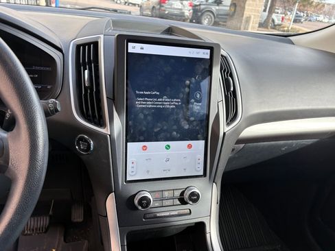 Used 2023 Ford Edge SE w/ Black Appearance Package image 19