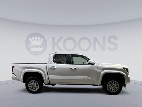 New 2025 Toyota Tacoma SR5 AWD/4WD image 8