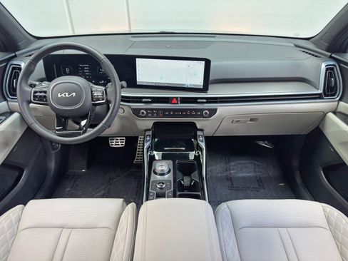 Used 2025 Kia Sorento SX Prestige AWD/4WD image 13