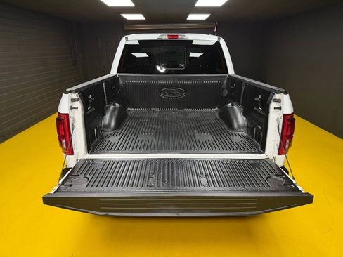 Used 2017 Ford F150 Lariat image 14