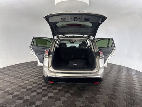 Certified 2024 Nissan Rogue Platinum w/ Platinum Premium Package image 15