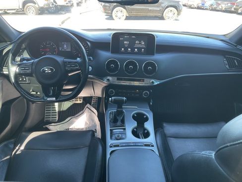Used 2018 Kia Stinger GT image 15
