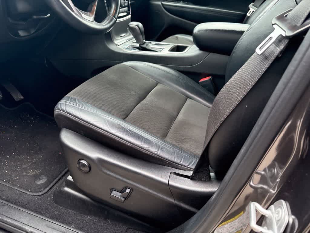 Used 2019 Jeep Grand Cherokee Altitude RWD image 11