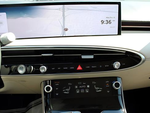 New 2026 Genesis GV70 2.5T image 19