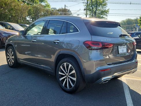 Used 2021 Mercedes-Benz GLA 250 4MATIC image 4
