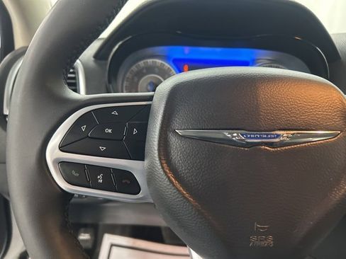 Used 2023 Chrysler 300 Touring L w/ Popular Equipment Group image 12