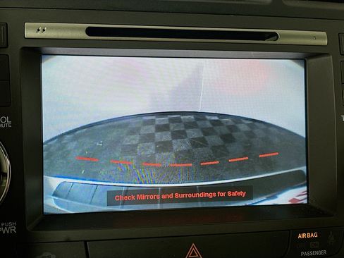 Used 2012 Toyota Highlander SE w/ Tow Pkg image 14