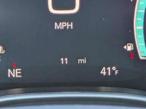 New 2026 Chrysler Pacifica Select image 11