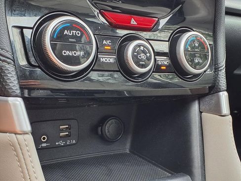 Used 2020 Subaru Forester Limited w/ Popular Package #3 image 22