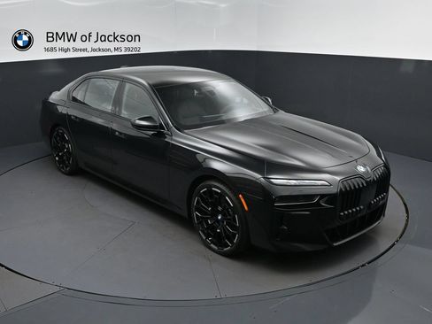 New 2026 BMW 760i xDrive w/ Executive Package AWD/4WD image 1