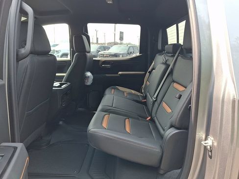 New 2026 GMC Sierra 1500 AT4 w/ AT4 Premium Package AWD/4WD image 7