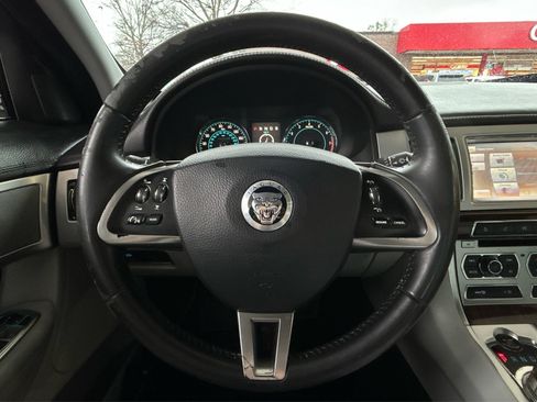 Used 2013 Jaguar XF 3.0 image 22